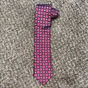 Stylish Red and Blue Geometric Tie